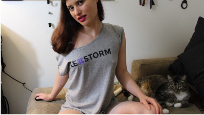 Girl-wearing-PlexStorm-T-shirt
